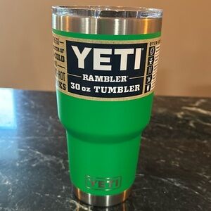 Yeti Rambler Rare “Verde”